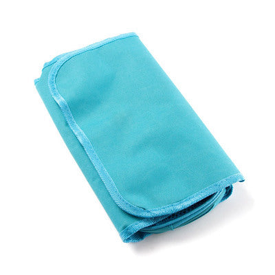Foldable toiletry organiser lifestyle detail