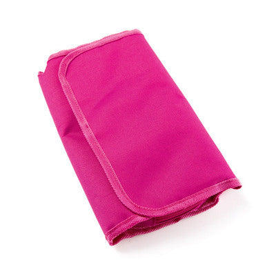 Travel organiser pocket and hanging detail