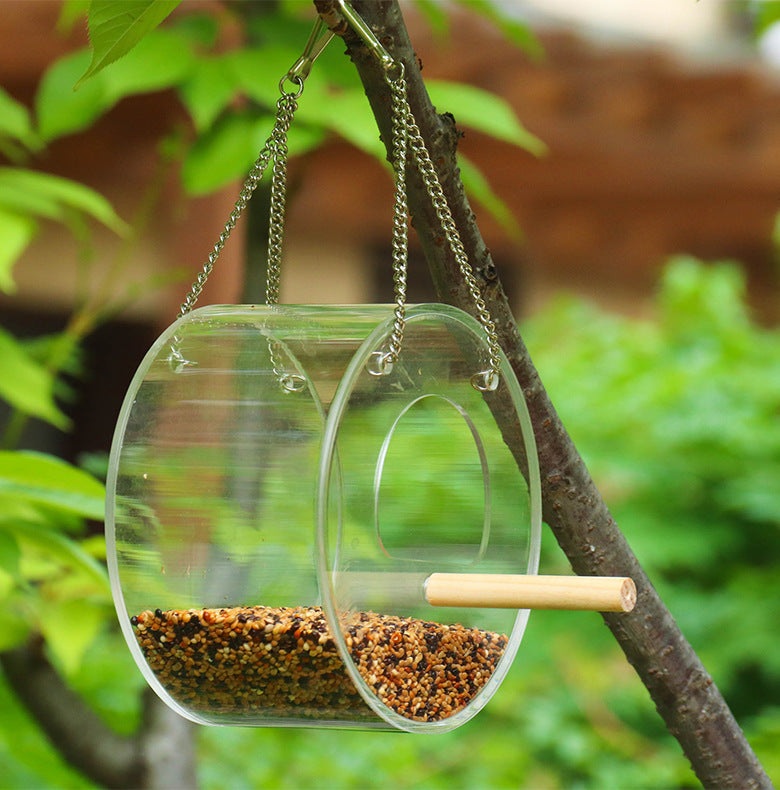 Round bird feeder opening and capacity detail