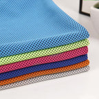 Breathable mesh cooling towel fabric detail
