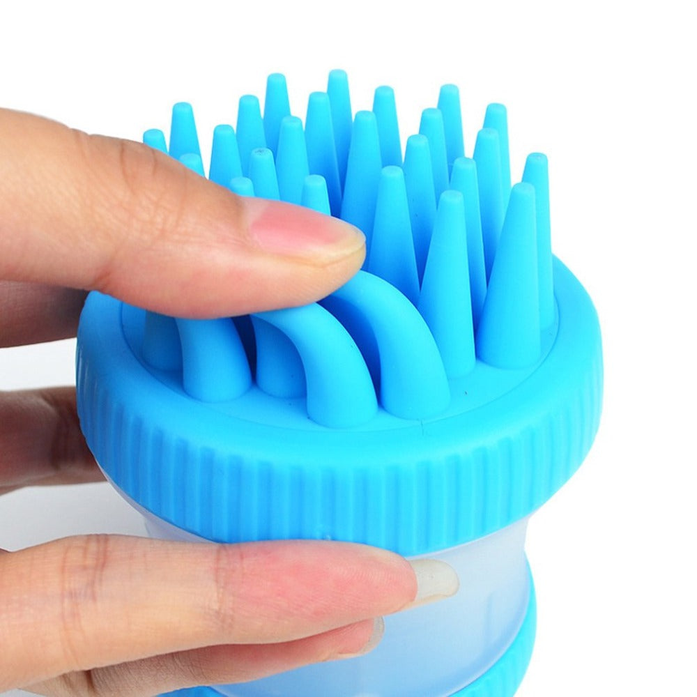 Silicone pet shampoo brush size and feature detail