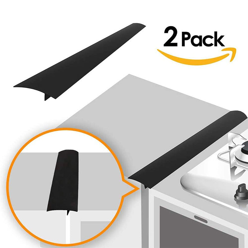 Stove gap cover fitted between cooktop and counter